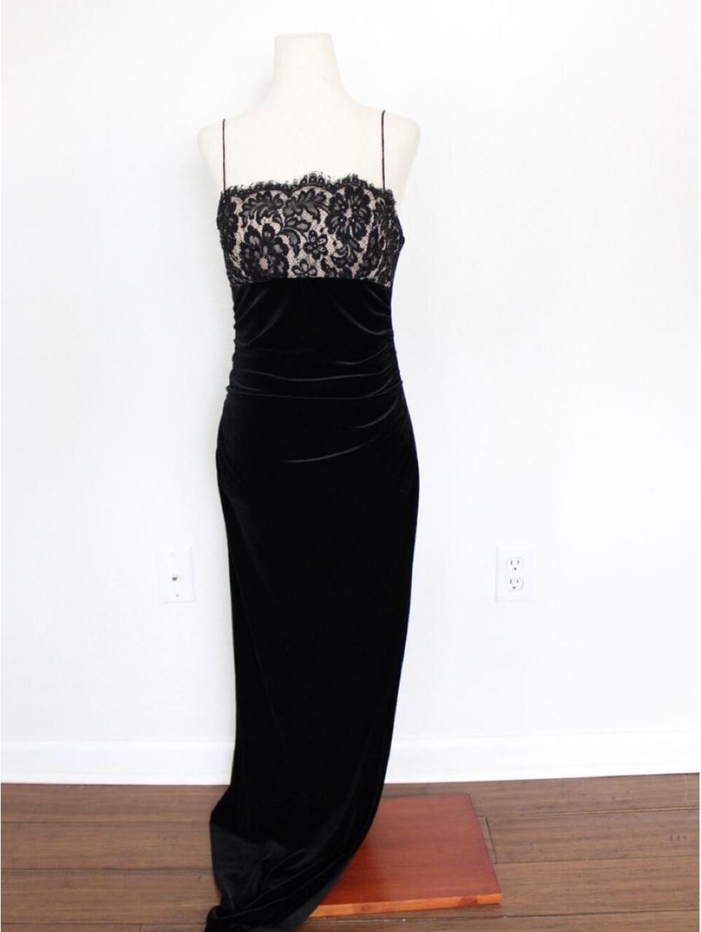 JS Boutique Black velvet floor-length evening gown. Size: 6